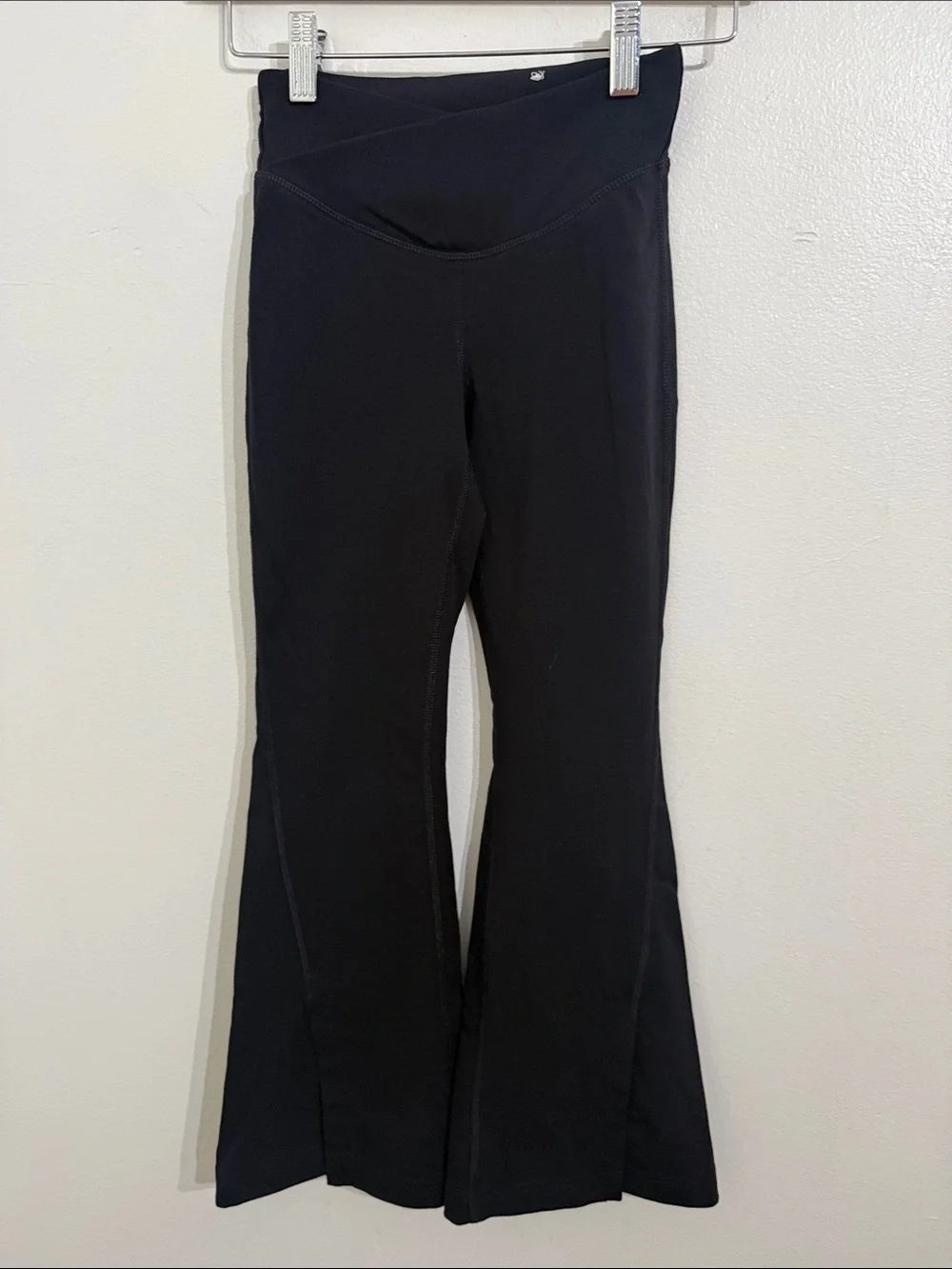 Old Navy Black High-Rise Flare Active Leggings Girls Size Medium 8